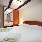 شقة Sea View With Garden Near Opatija Veprinac