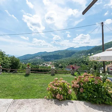 شقة Sea View With Garden Near Opatija Veprinac