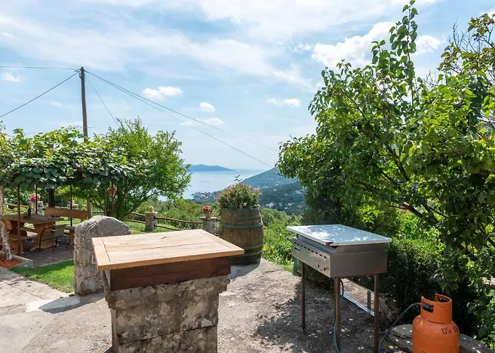 Апартаменты Sea View With Garden Near Opatija *