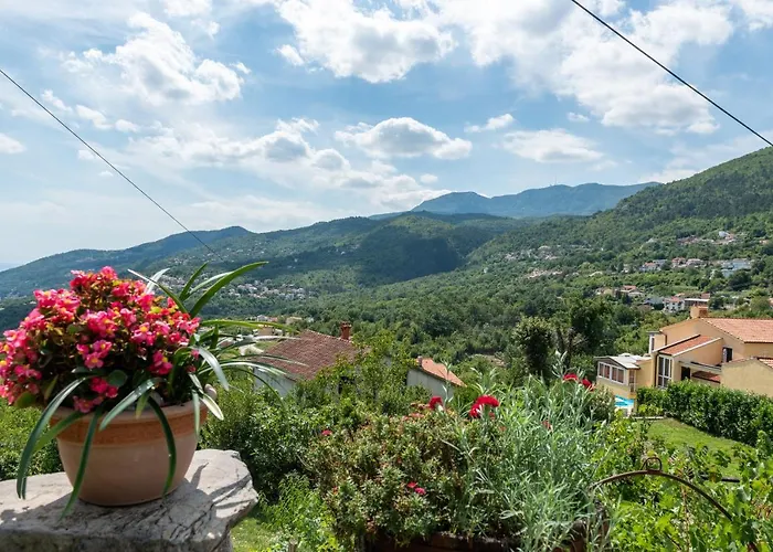 Sea View With Garden Near Opatija Апартаменты