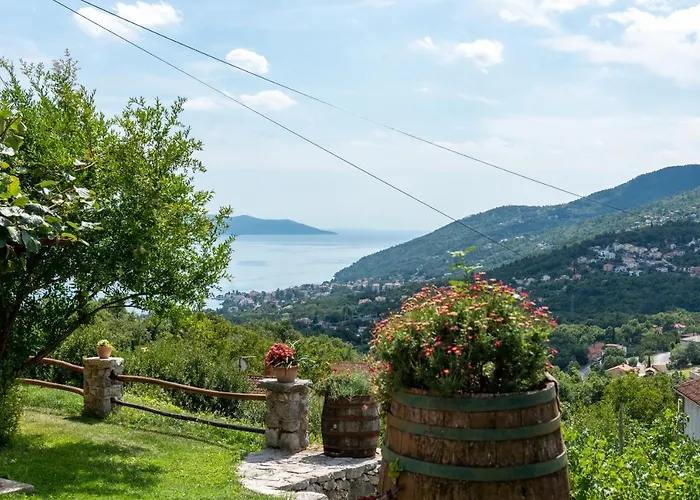 Sea View With Garden Near Opatija