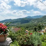 Sea View With Garden Near Opatija Apartmán