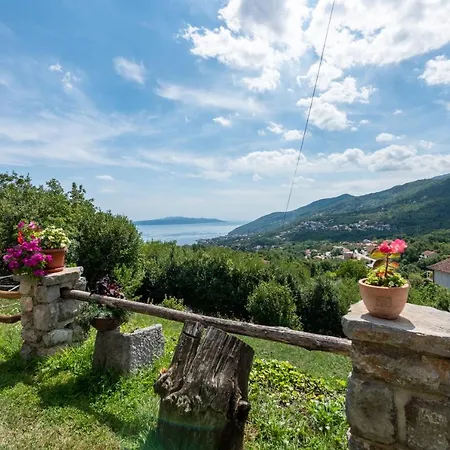 Sea View With Garden Near Opatija Apartmán Veprinac